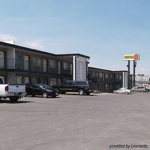Motel 8 Rock Springs Bagian luar foto